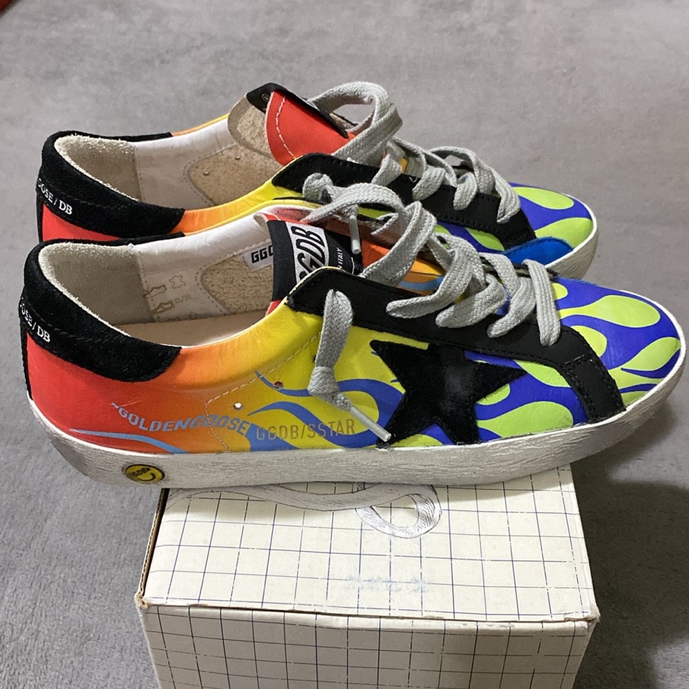 Golden Goose - Picture 2 of 8